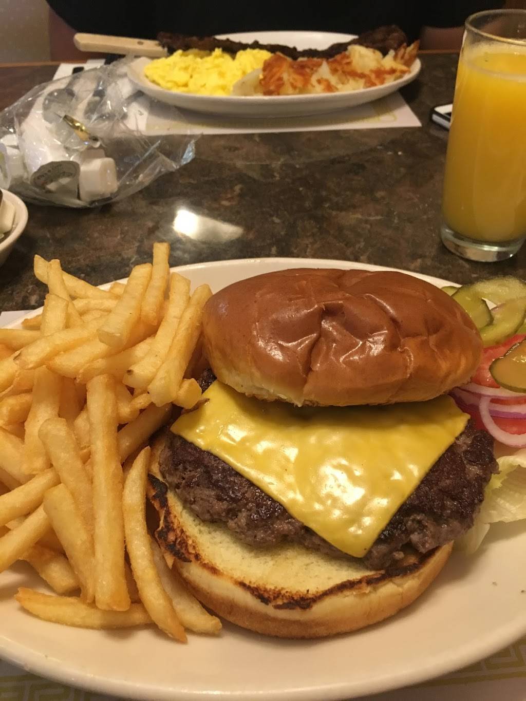 Jelly Jam Restaurant | restaurant | 6300 Cermak Rd, Berwyn, IL 60402, USA | 7084849840 OR +1 708-484-9840