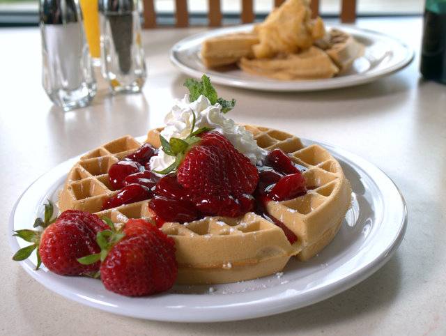 Jubitz | restaurant | 33 NE Middlefield Rd, Portland, OR 97211, USA | 5032831111 OR +1 503-283-1111