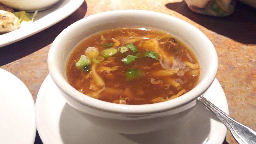 Fongs Restaurant & Bar | restaurant | 4770 Pleasant St SE, Prior Lake, MN 55372, USA | 9524473664 OR +1 952-447-3664