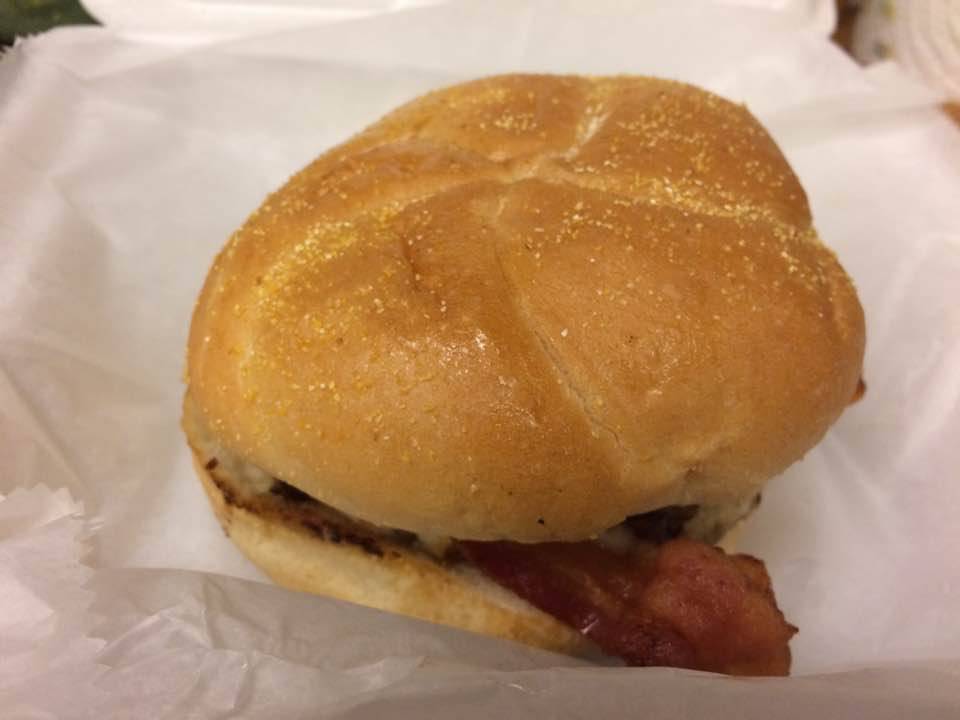 Irish Kellys | restaurant | 734 S Pinellas Ave, Tarpon Springs, FL 34689, USA | 7279347900 OR +1 727-934-7900