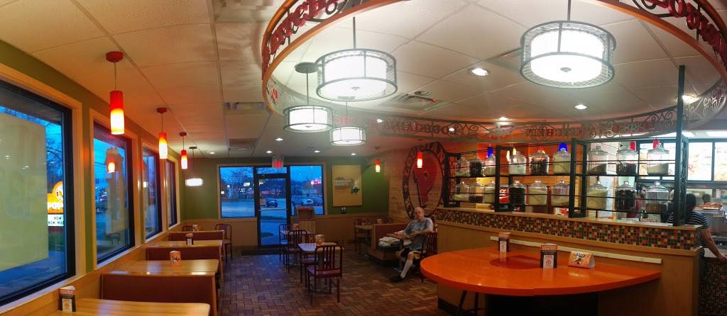 Popeyes Louisiana Kitchen | restaurant | 3420 William Penn Hwy, Pittsburgh, PA 15235, USA | 4128233454 OR +1 412-823-3454