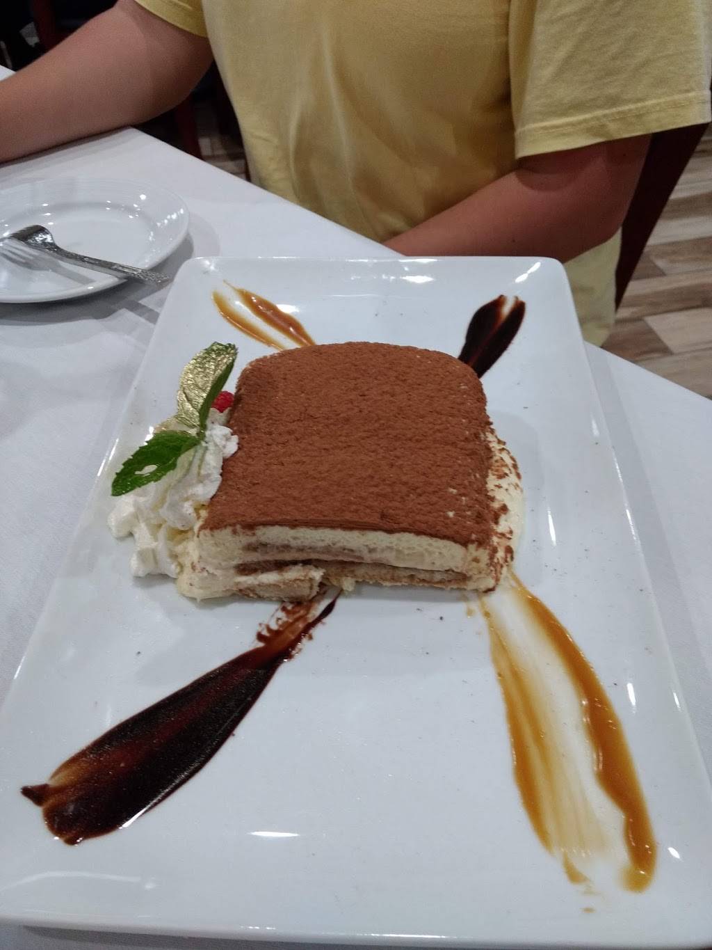 Strumolos | restaurant | 310 S Oak St Ste108, Roanoke, TX 76262, USA | 6822377911 OR +1 682-237-7911