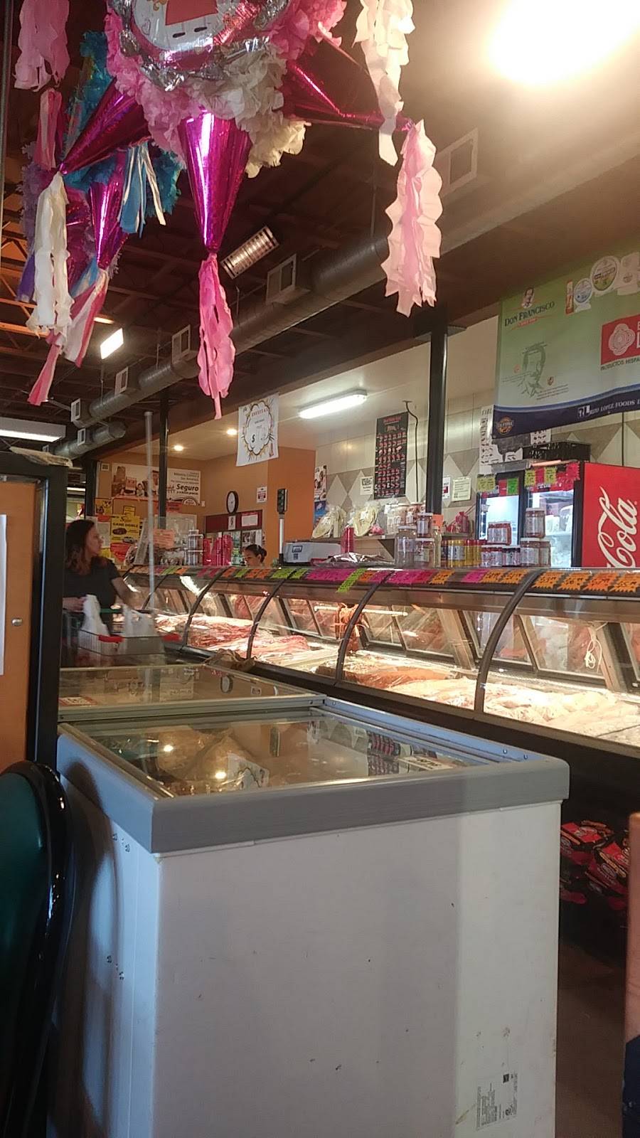 El Mercado Latino 3 | restaurant | 24811 Pacific Hwy S, Kent, WA 98032, USA | 2066537420 OR +1 206-653-7420