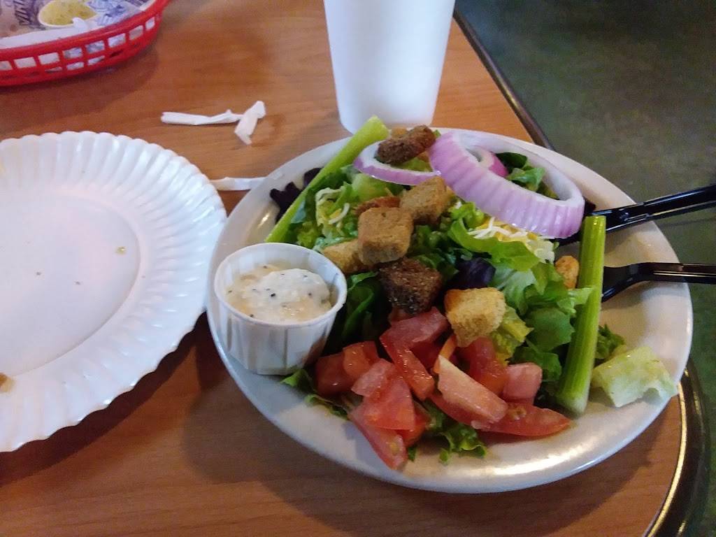 Cousin Vinnies Family Sports Restaurant | restaurant | 10700 US-441 #101, Leesburg, FL 34788, USA | 3522532442 OR +1 352-253-2442