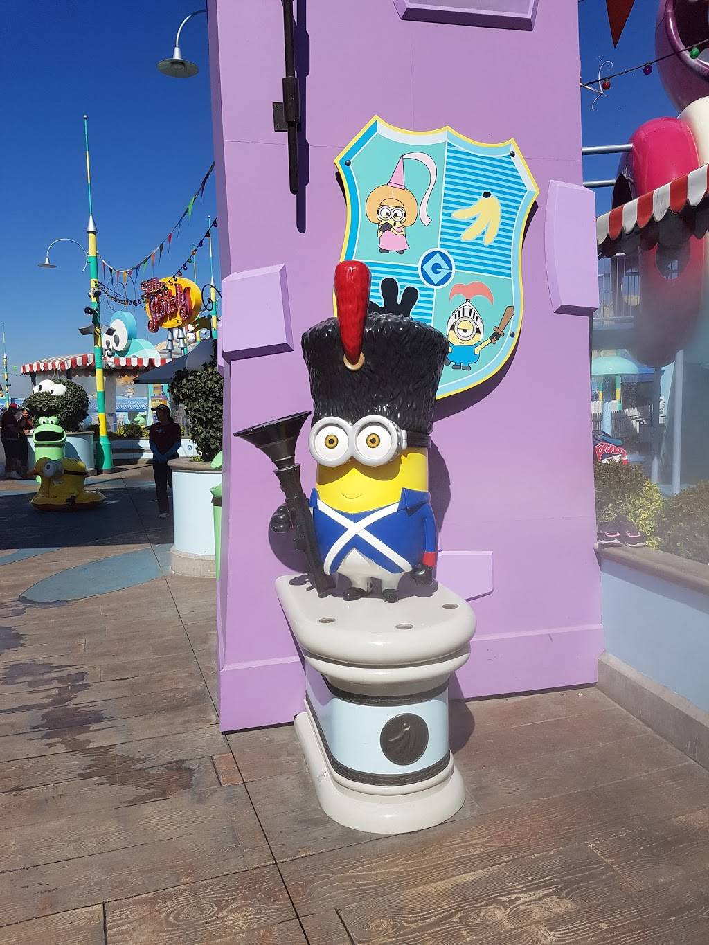 Despicable Delights | restaurant | 49 Production Plaza, North Hollywood, CA 91602, USA | 8008648377 OR +1 800-864-8377