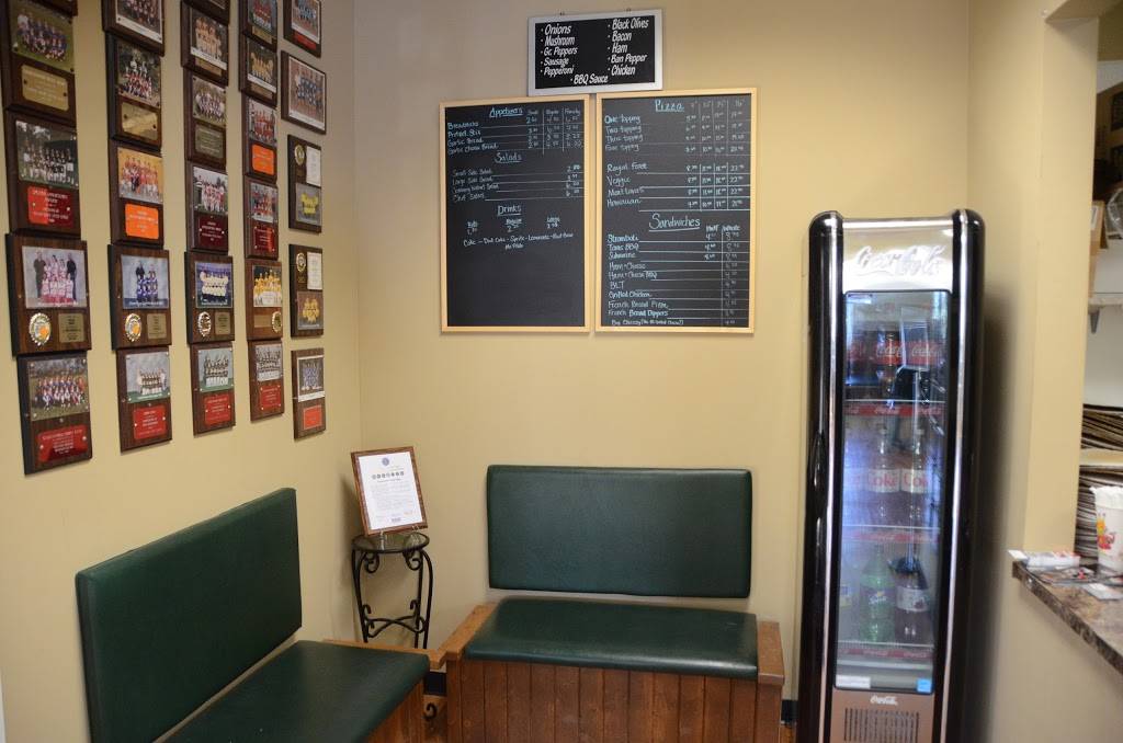 Greenwood Pizza King | meal takeaway | 520 N State Rd 135 s, Greenwood, IN 46142, USA | 3178820340 OR +1 317-882-0340