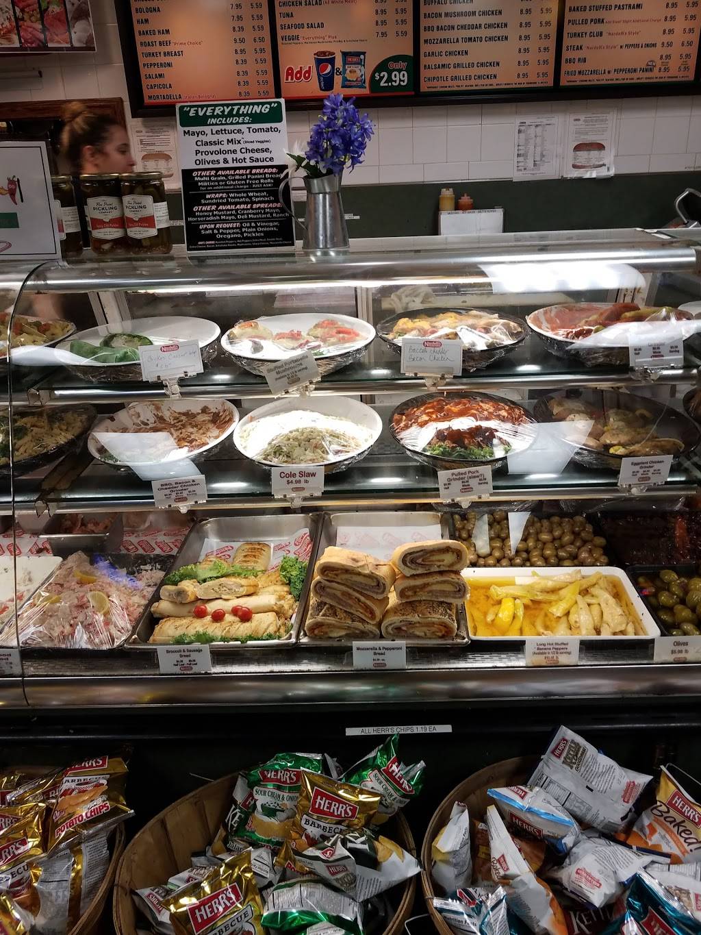 Nardellis Grinder Shoppe | restaurant | 87 Maple St, Naugatuck, CT 06770, USA | 2037299470 OR +1 203-729-9470