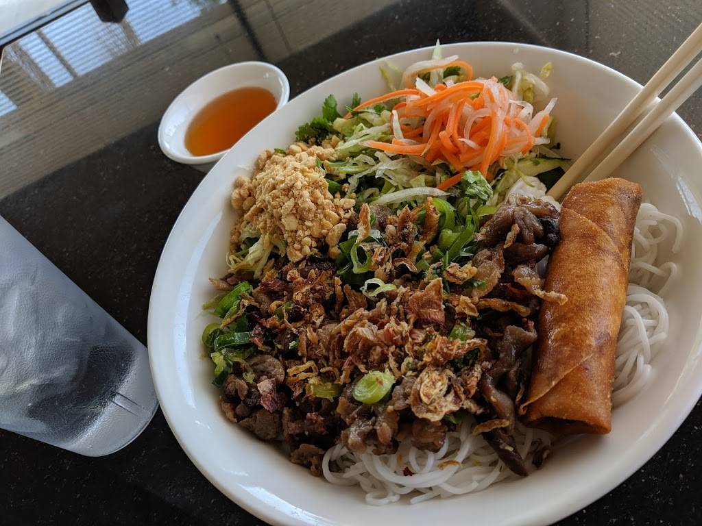 PHO FRESNO | restaurant | 5647, 3111 N Maroa Ave, Fresno, CA 93704, USA | 5592299879 OR +1 559-229-9879