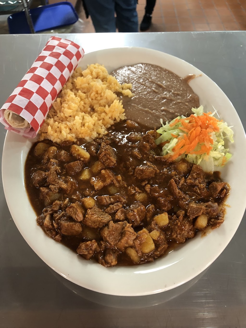 Chuyitos Tacos & Hotdogs #2 | restaurant | 3894 N Oracle Rd, Tucson, AZ 85705, USA | 5203722222 OR +1 520-372-2222