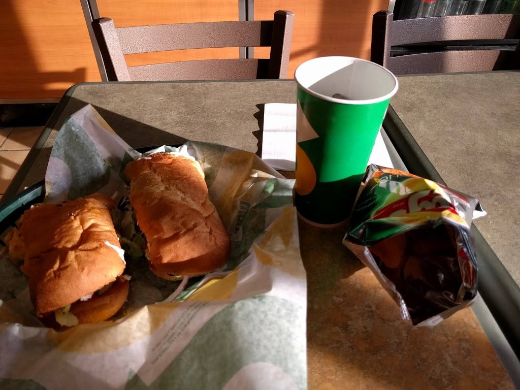 Subway | restaurant | 7730 Wolf River Blvd, Germantown, TN 38138, USA | 9016240490 OR +1 901-624-0490