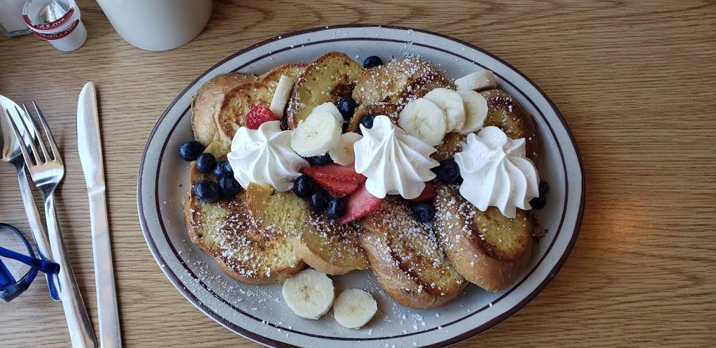 Six Chicks Scratch Kitchen | restaurant | 364 Broadway St, South Haven, MI 49090, USA | 2696377727 OR +1 269-637-7727