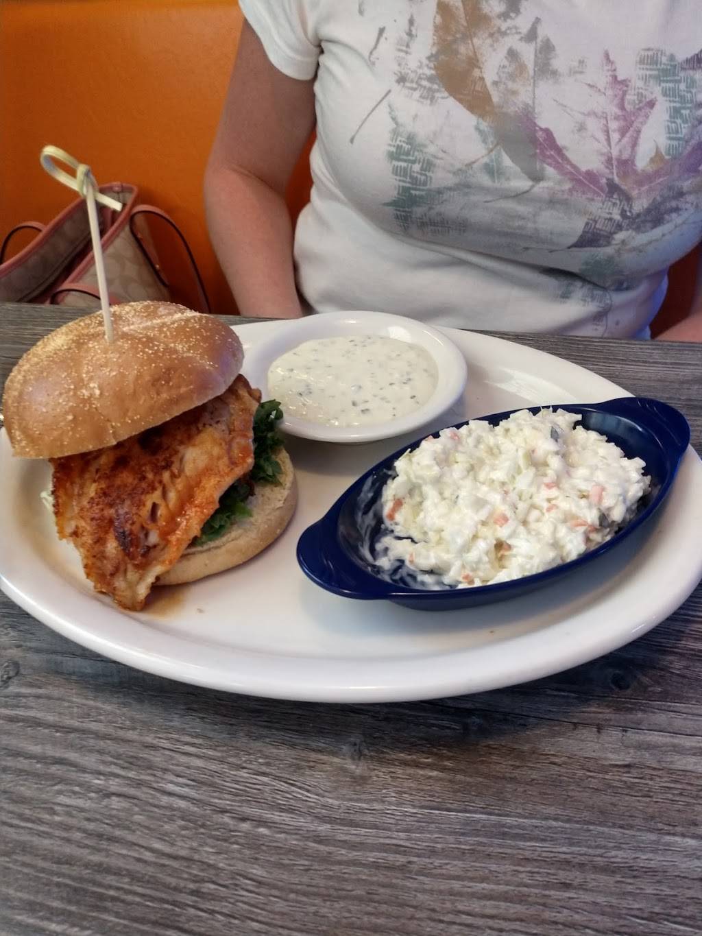 Mulligans Beach House | restaurant | 425 E Eau Gallie Blvd, Melbourne, FL 32937, USA | 3214254791 OR +1 321-425-4791