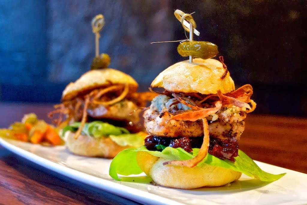 Corndance Tavern | restaurant | 1315, 4725 Grape Rd, Mishawaka, IN 46545, USA | 5742177584 OR +1 574-217-7584