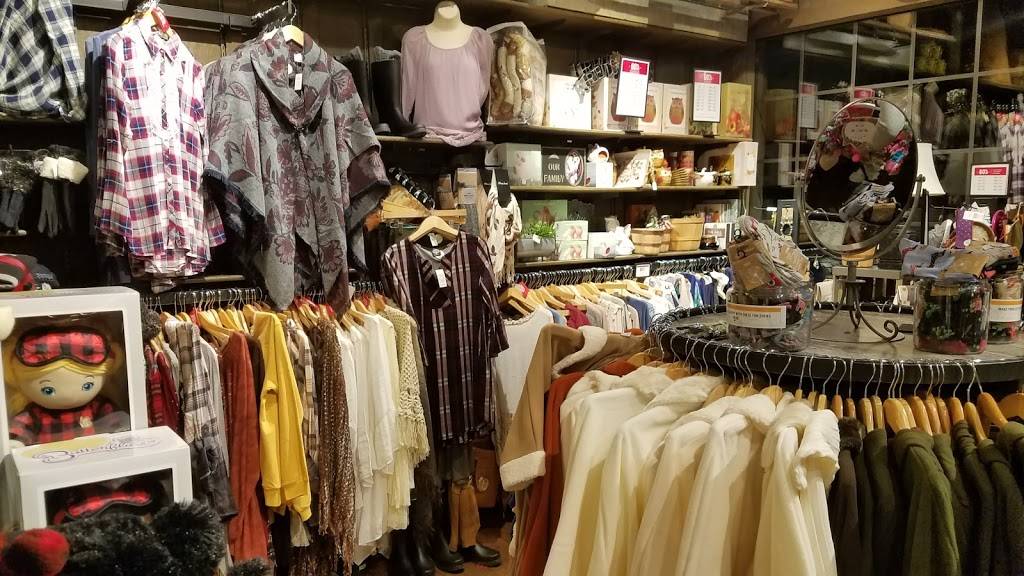 Cracker Barrel Old Country Store | restaurant | 10250 Plaza Americana Dr, Baton Rouge, LA 70816, USA | 2259261328 OR +1 225-926-1328