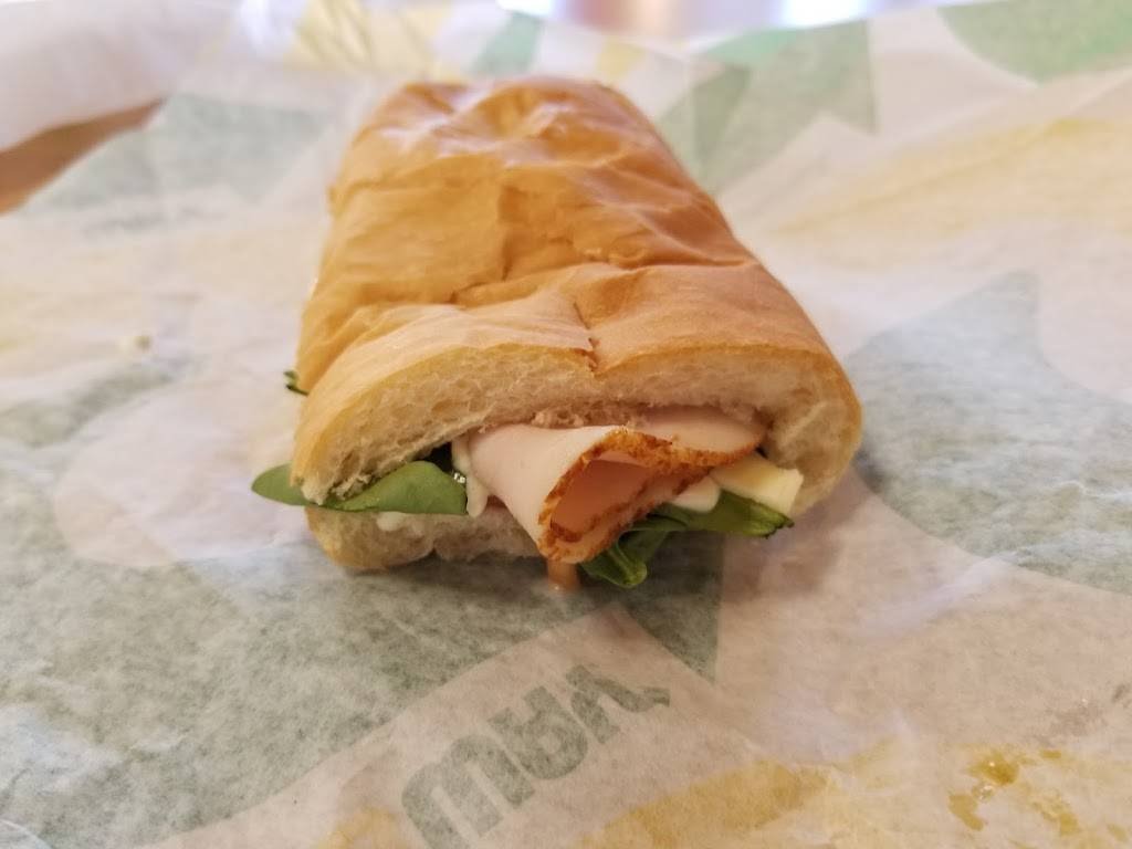Subway | restaurant | 111 George King Blvd, Cape Canaveral, FL 32920, USA | 3217840727 OR +1 321-784-0727