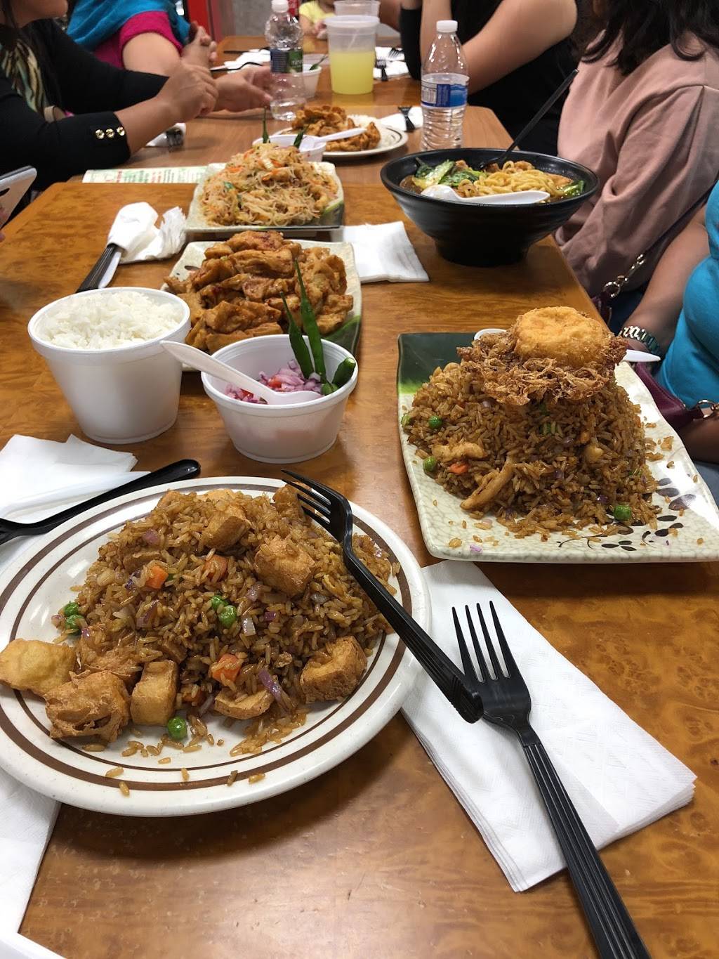 Wok & Roll | restaurant | 938 Inman Ave, Edison, NJ 08820, USA | 9086686868 OR +1 908-668-6868