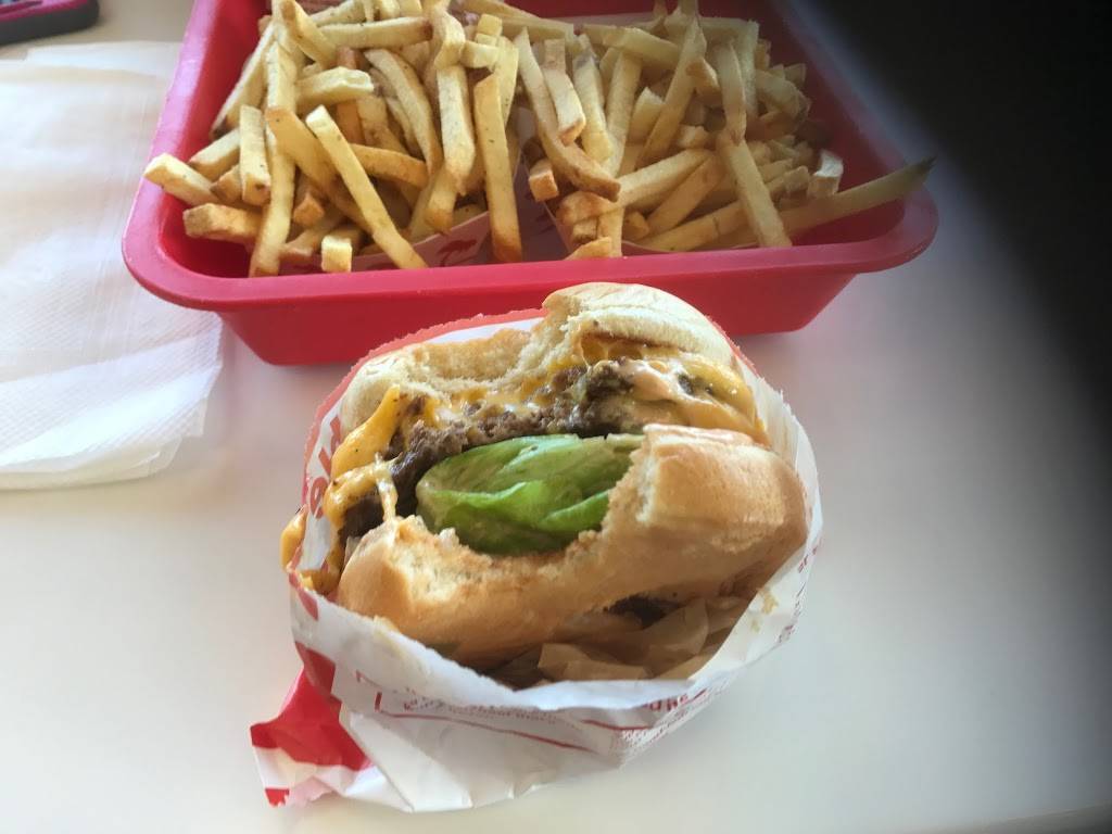In-N-Out Burger | restaurant | 2740 N Central Expy, Plano, TX 75074, USA | 8007861000 OR +1 800-786-1000