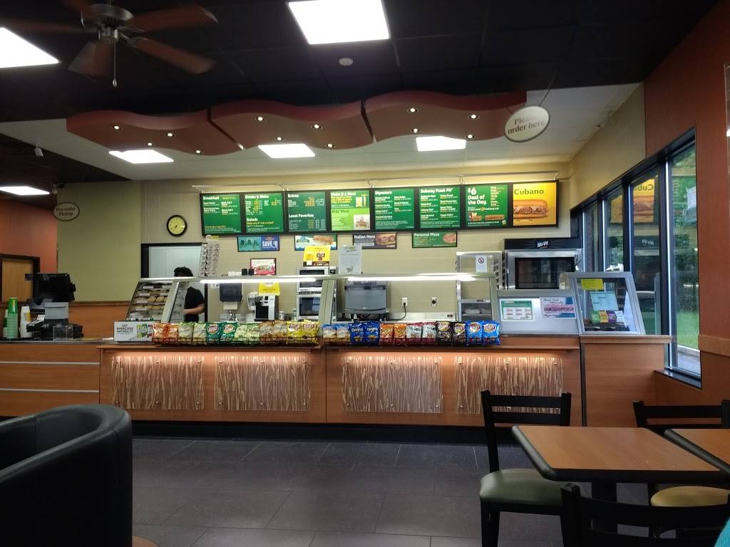 Subway | restaurant | 902 Baytree Rd, Valdosta, GA 31602, USA | 2294694603 OR +1 229-469-4603