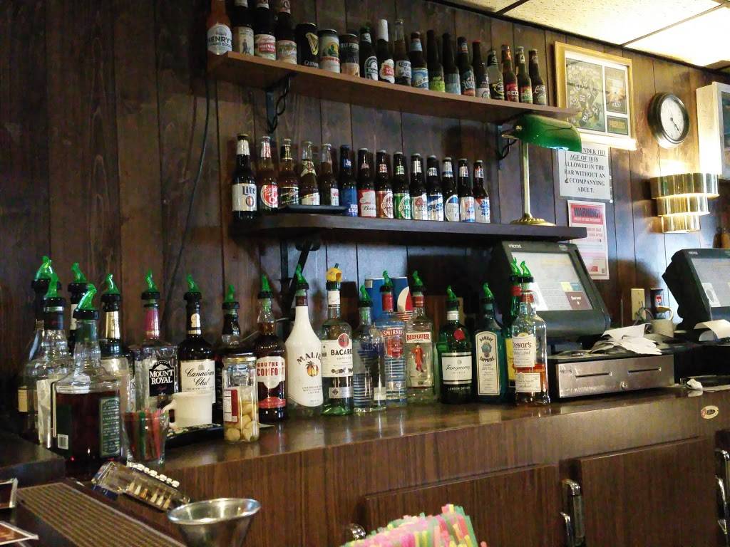 Krolls East | restaurant | 1658 Main St, Green Bay, WI 54302, USA | 9204684422 OR +1 920-468-4422