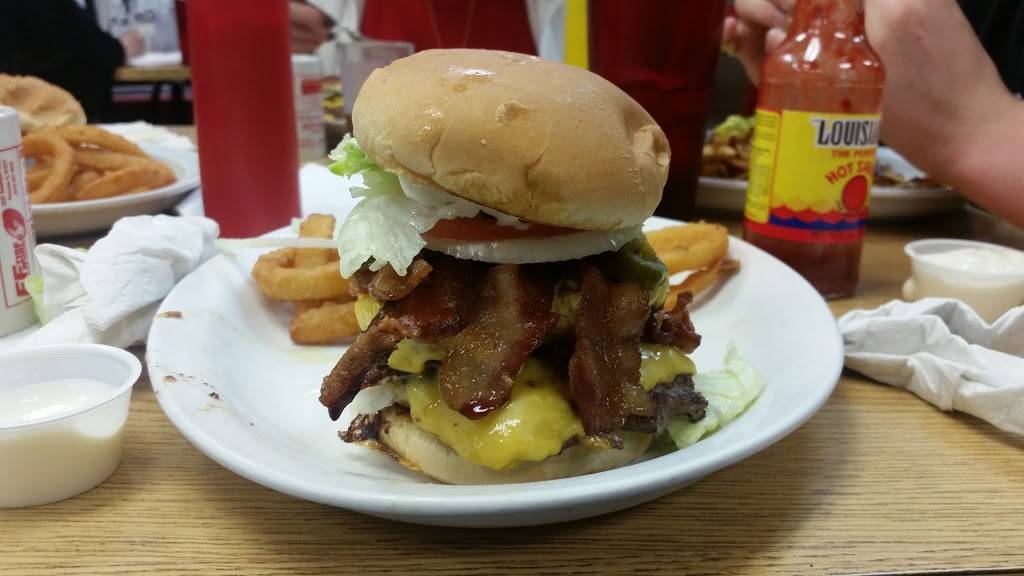 Docs Diner | restaurant | 6499 N 2nd St, Loves Park, IL 61111, USA | 8152823657 OR +1 815-282-3657