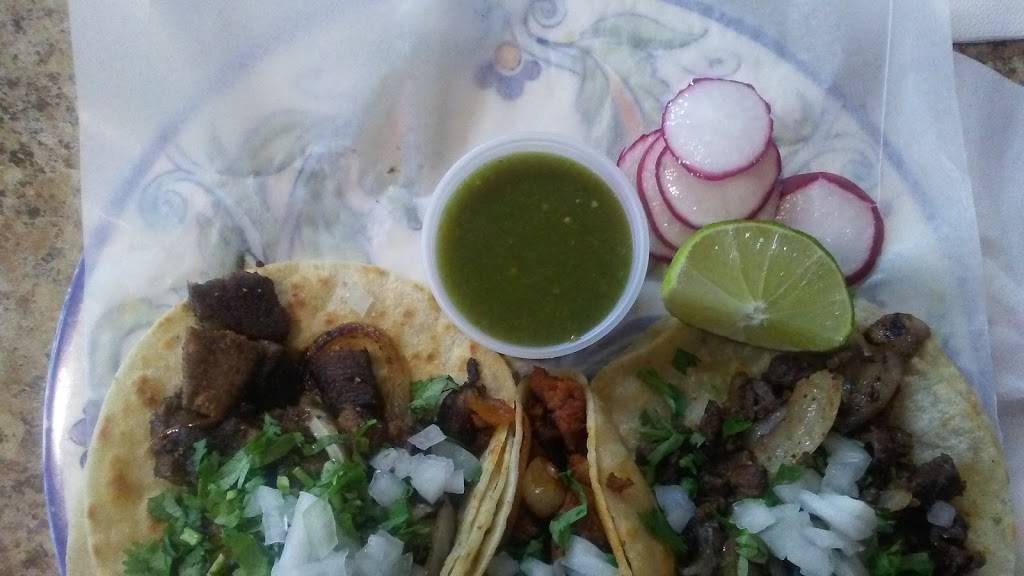 Tinas Liquor & Deli | restaurant | 4901 Annapolis Rd, Bladensburg, MD 20710, USA | 3012776698 OR +1 301-277-6698