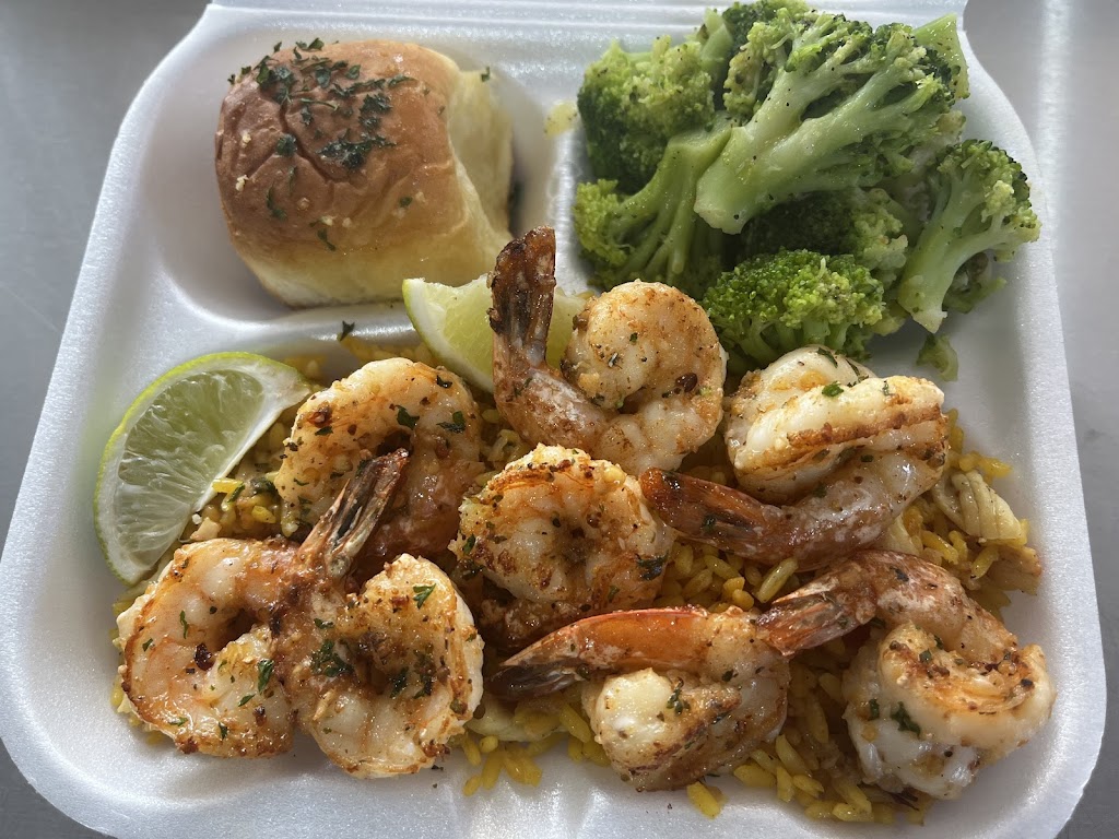 Ts Kitchen & Sweetz | restaurant | 1071 NE 211th St, Miami, FL 33179, USA | 3055429364 OR +1 305-542-9364