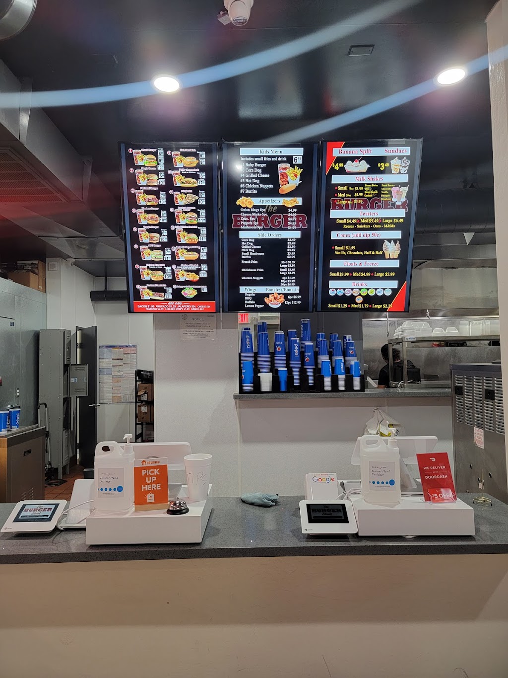 The Burger Shack | restaurant | 1615 E Ashlan Ave, Fresno, CA 93704, USA | 5592289264 OR +1 559-228-9264