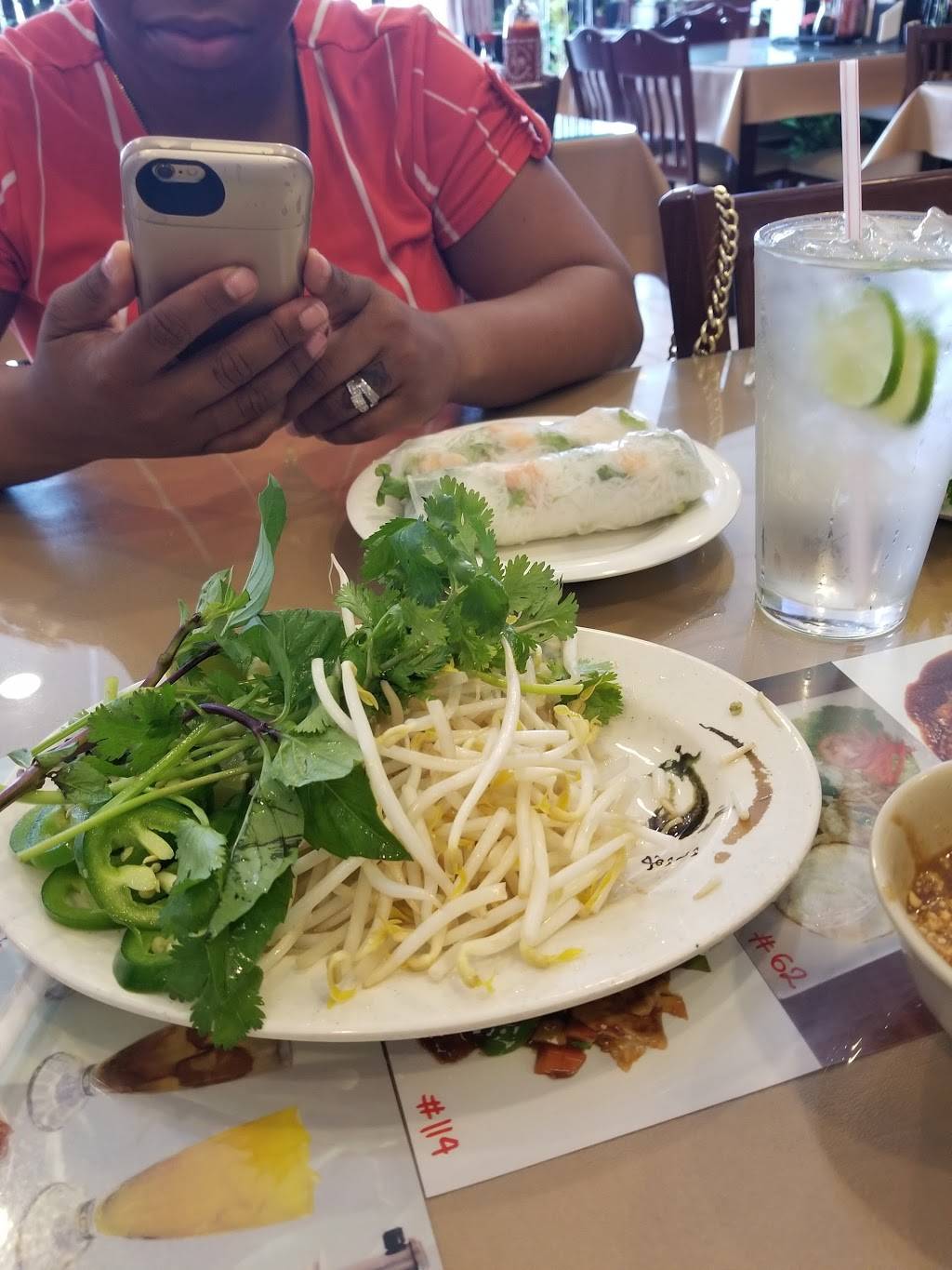Pho Hang & Grill | meal takeaway | 1701 Cypress Creek Pkwy, Houston, TX 77090, USA | 8322861352 OR +1 832-286-1352