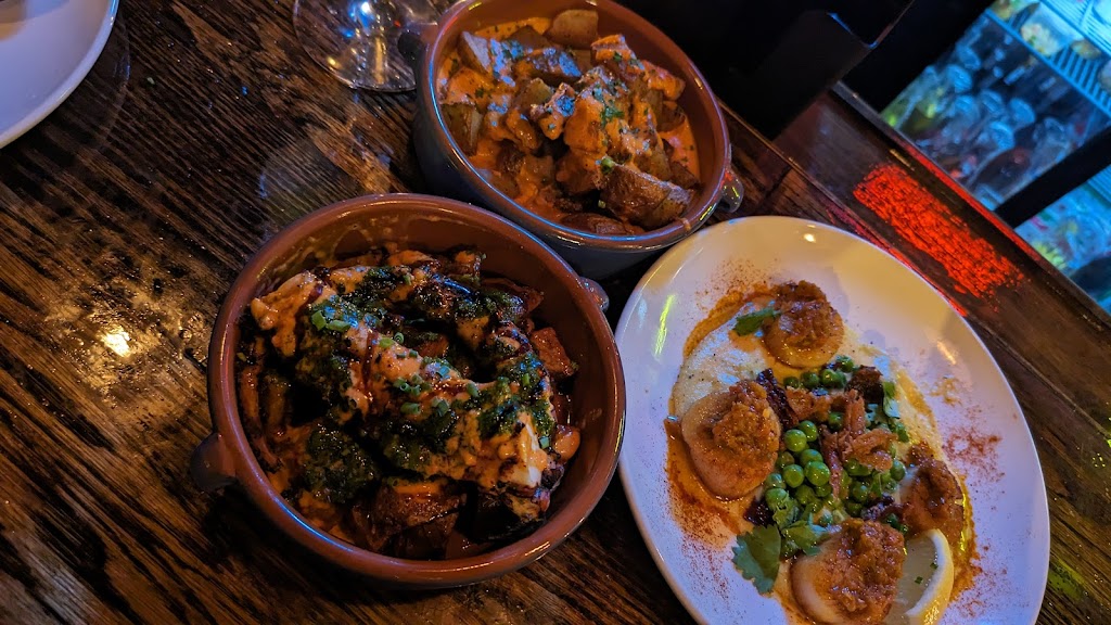 Tapas Del Lago | restaurant | 329 Waukegan Ave, Highwood, IL 60040, USA | 8477488394 OR +1 847-748-8394