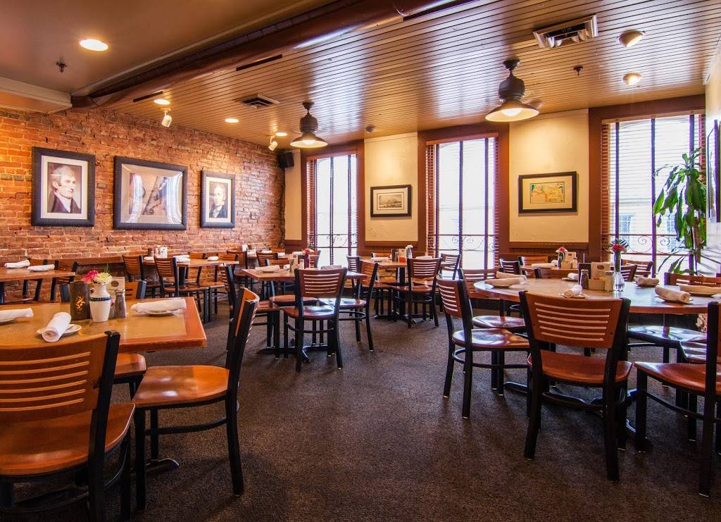 Lewis & Clarks Restaurant | restaurant | 217 S Main St, St Charles, MO 63301, USA | 6369473334 OR +1 636-947-3334