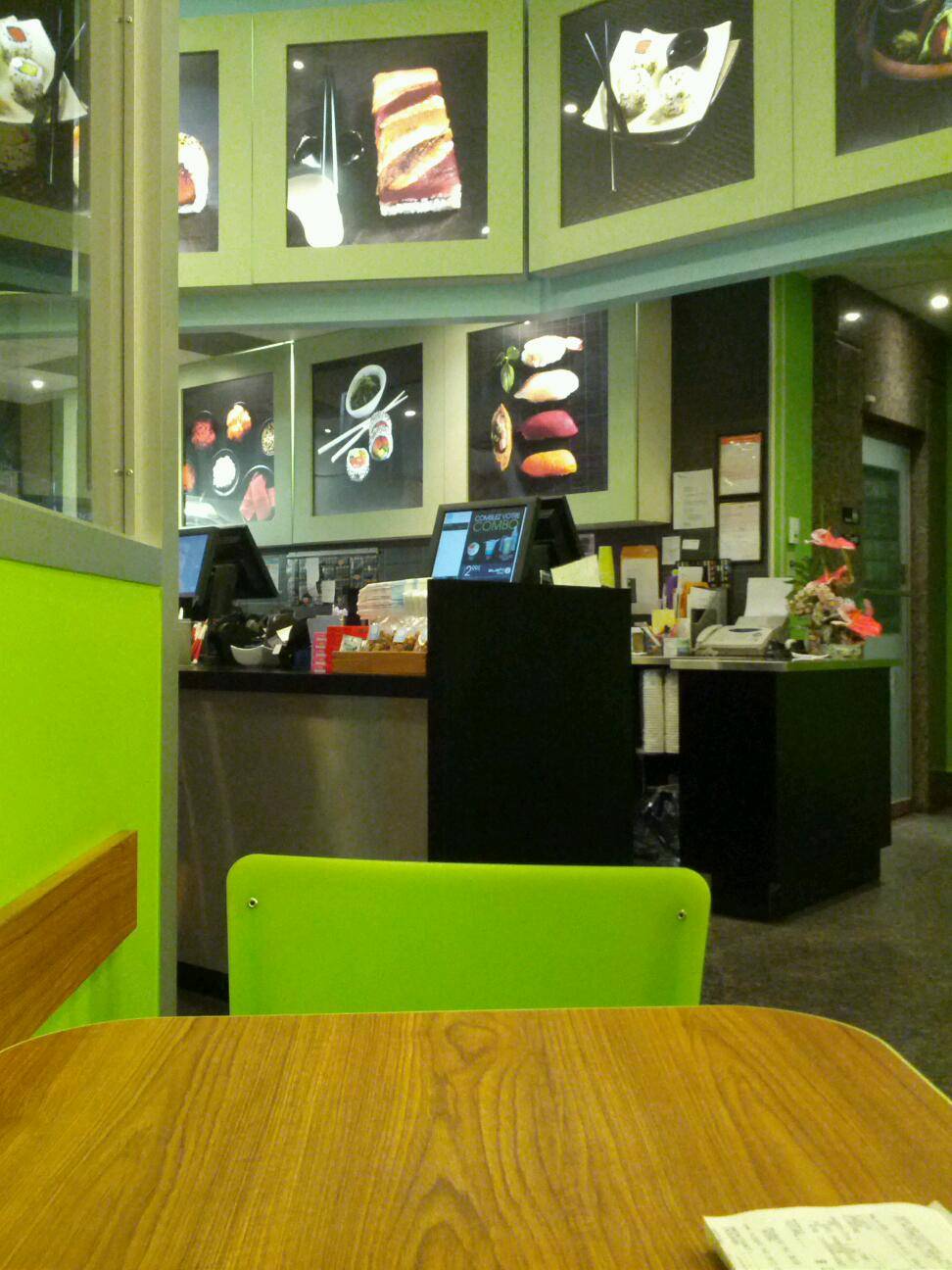 Sushi Shop | restaurant | Rez de chaussée, 915 Boulevard de Maisonneuve O, Montréal, QC H3A 0A5, Canada | 5148471118 OR +1 514-847-1118