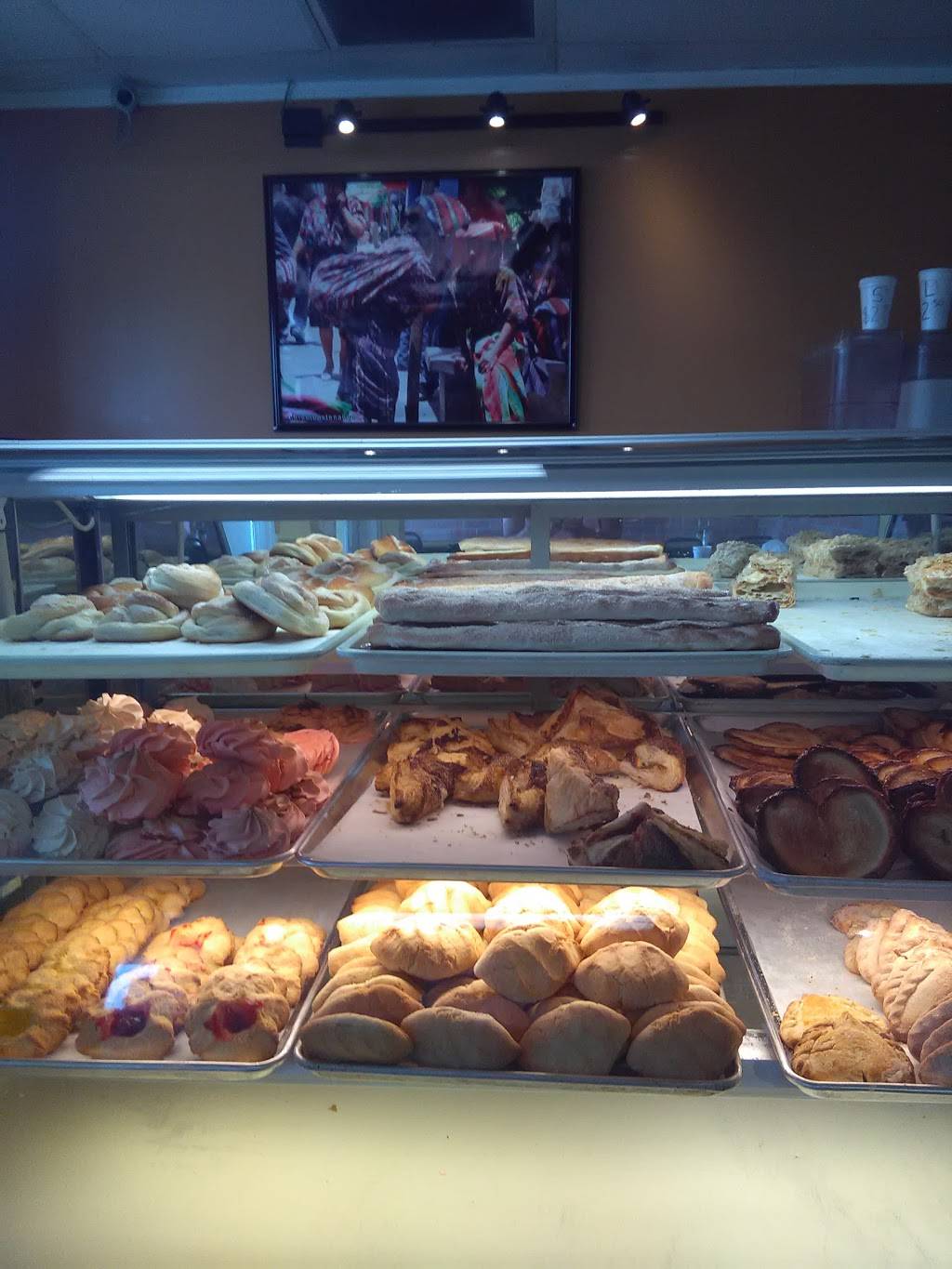 Guatepan Bakery 2 | bakery | 18513 Sherman Way, Reseda, CA 91335, USA | 8185786062 OR +1 818-578-6062