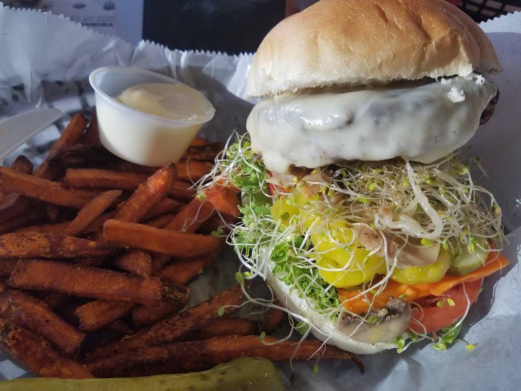 Arenas Five Points | meal takeaway | 17314 N Village Main Blvd #53, Lewes, DE 19958, USA | 3026440370 OR +1 302-644-0370