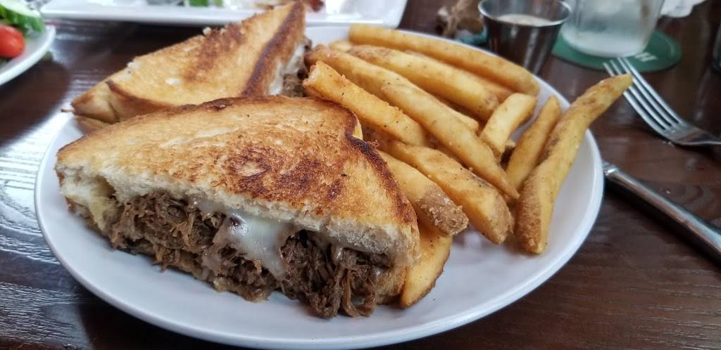 Table & Tap | restaurant | 42860 Crescent Loop, Punta Gorda, FL 33982, USA | 9412356906 OR +1 941-235-6906