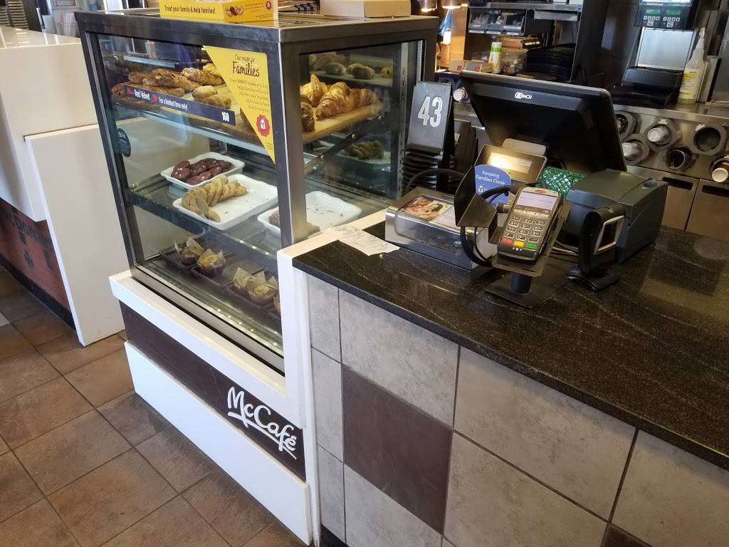 McDonalds | cafe | 413 OBrien Rd, Renfrew, ON K7V 3Z3, Canada | 6134327025 OR +1 613-432-7025