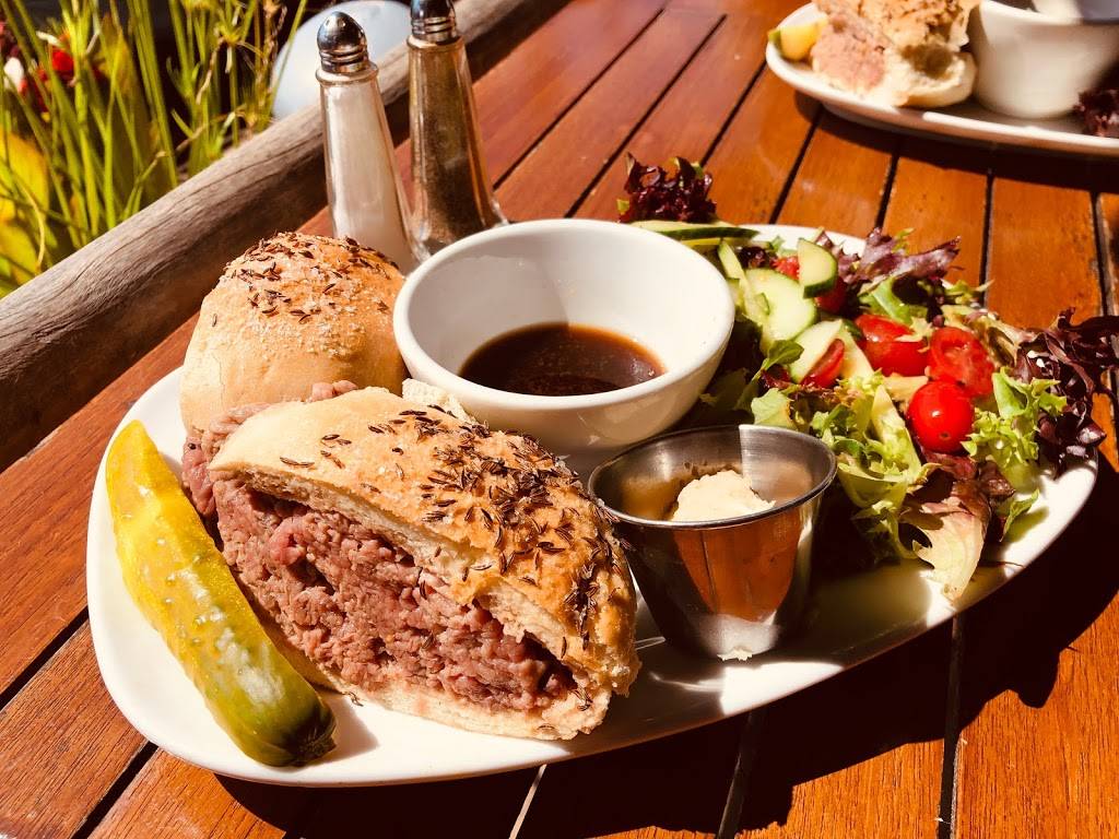 Liberty Hound | restaurant | 1 Naval Park Cove, Buffalo, NY 14202, USA | 7168459173 OR +1 716-845-9173