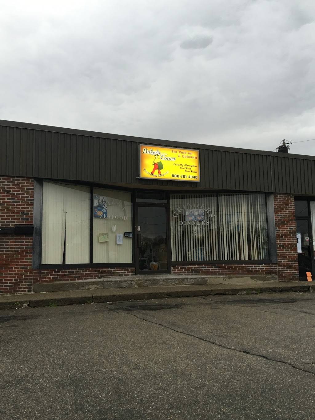 Bakers Corner Pizza | restaurant | 1511 Newman Ave, Seekonk, MA 02771, USA | 5087614340 OR +1 508-761-4340