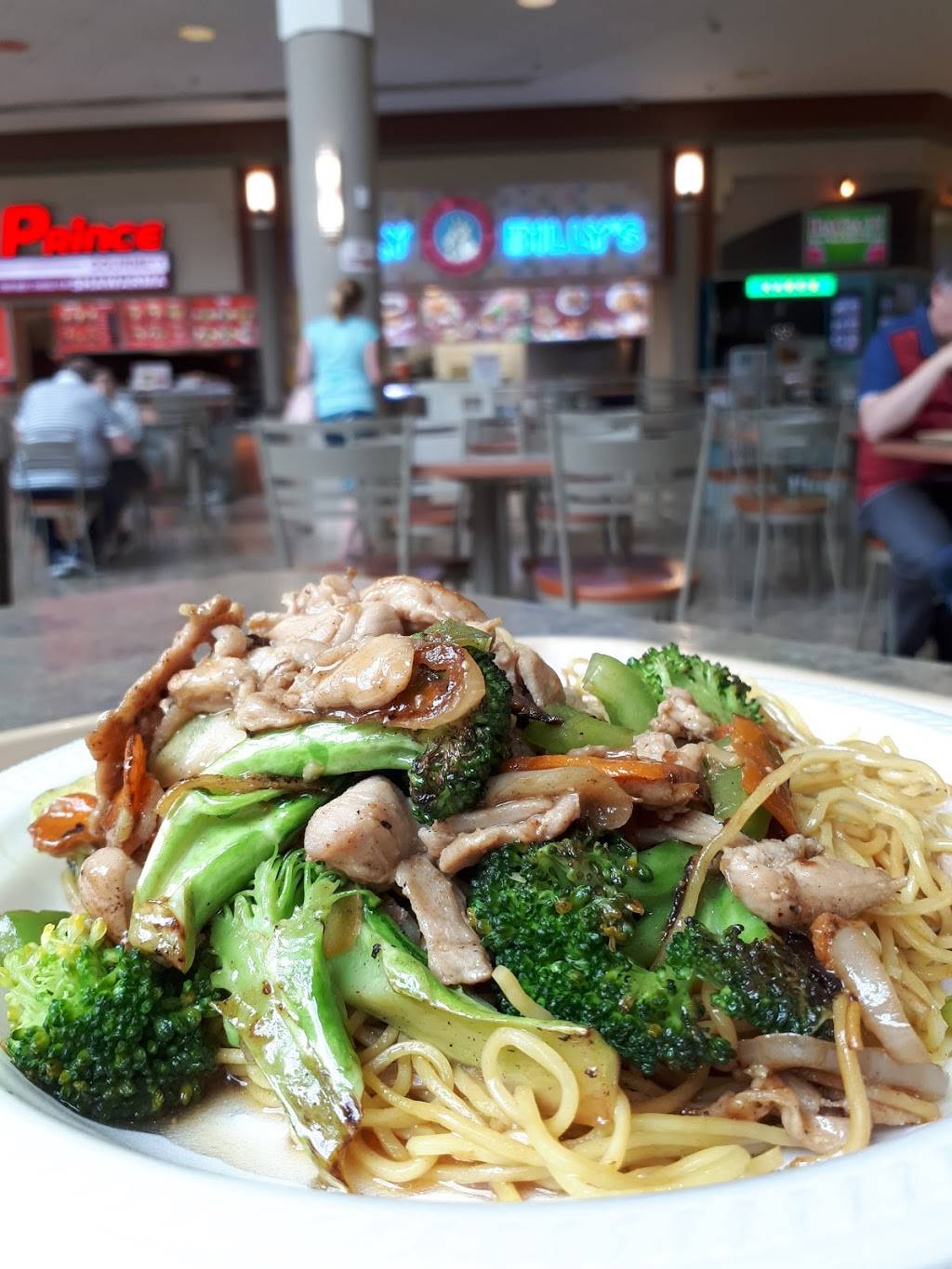 Silly Billy | restaurant | 1980 Ogilvie Rd, Gloucester, ON K1J 9L3, Canada | 6137490147 OR +1 613-749-0147