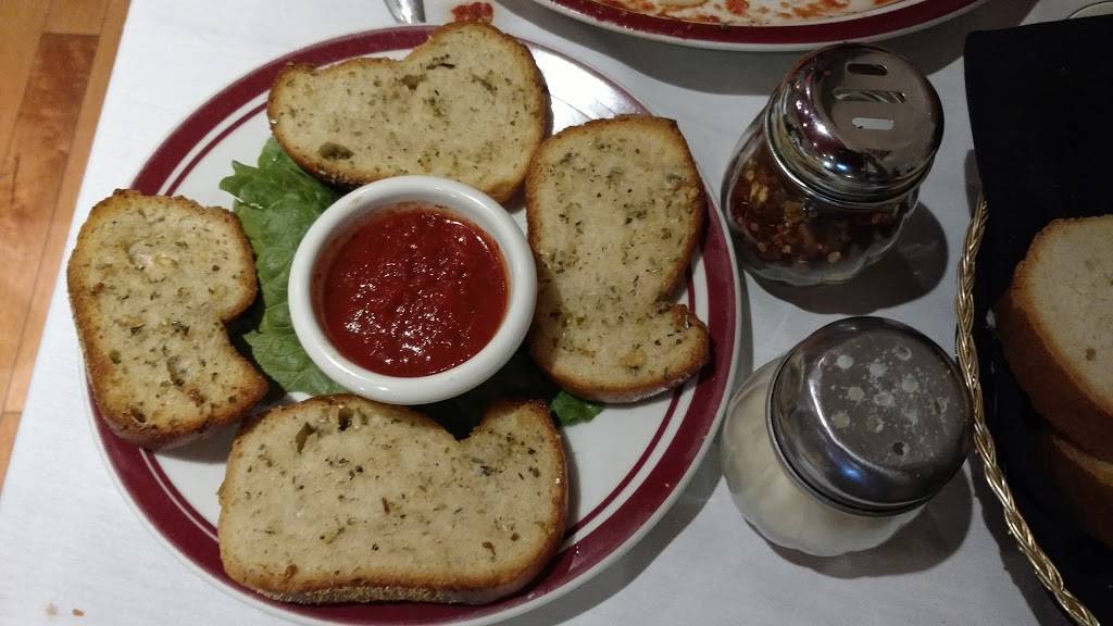 Bistro Italiano | restaurant | 320 D St NE, Washington, DC 20002, USA | 2025464522 OR +1 202-546-4522