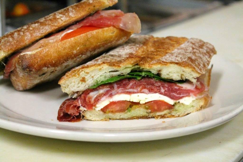 Colombos Cafe & Pastries | bakery | 544 Main St, Hyannis, MA 02601, USA | 5087905700 OR +1 508-790-5700