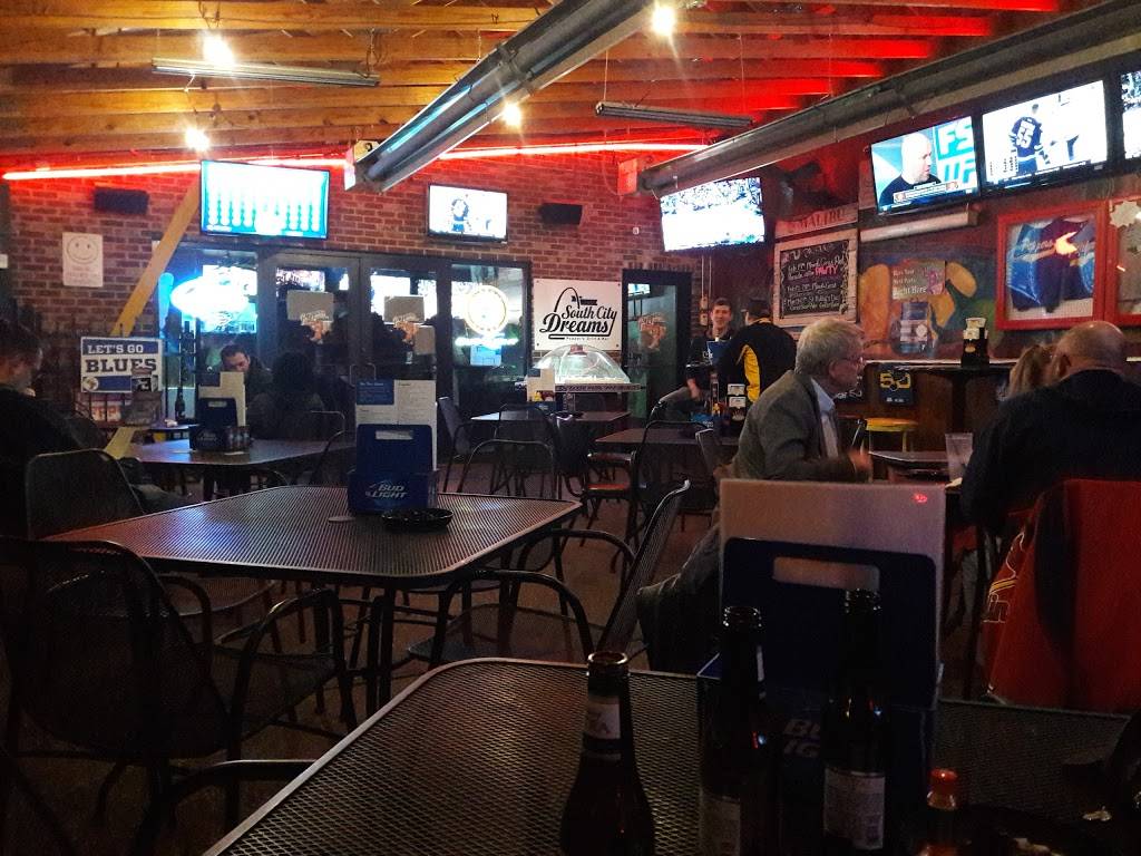 Peppers Bar & Grill | restaurant | 5452 Gravois Ave, St. Louis, MO 63116, USA | 3143529909 OR +1 314-352-9909