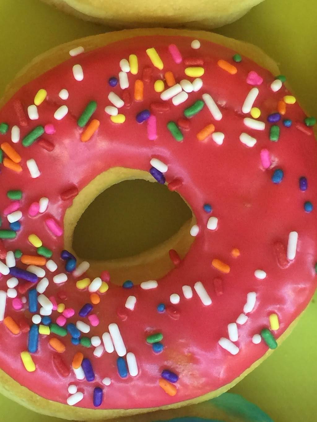 Snowflake Donuts | restaurant | 24525 Gosling Rd h, Spring, TX 77389, USA | 2815167763 OR +1 281-516-7763