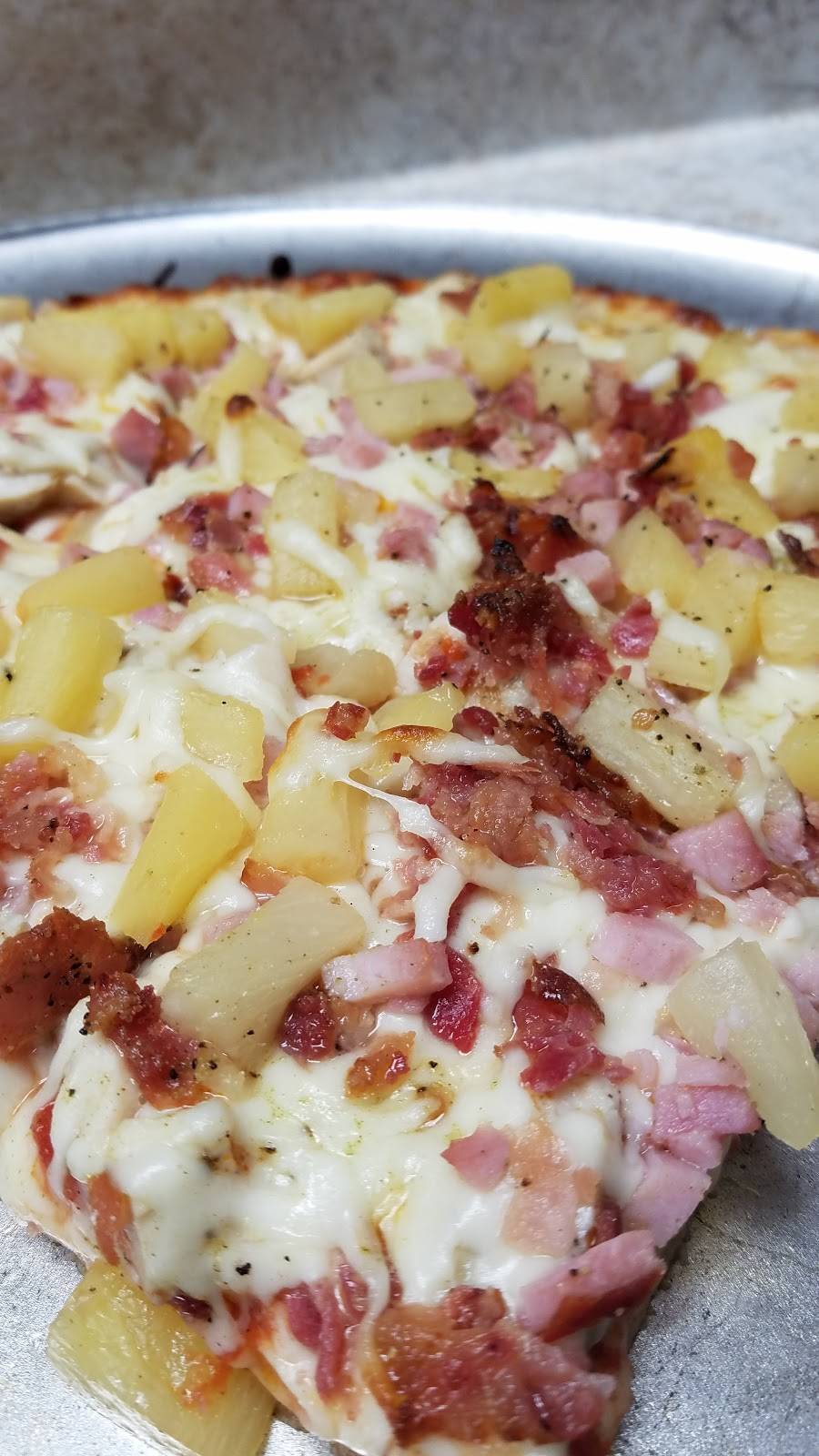 Moms Diner | restaurant | 331 S Main St, Oakland City, IN 47660, USA | 8127493114 OR +1 812-749-3114