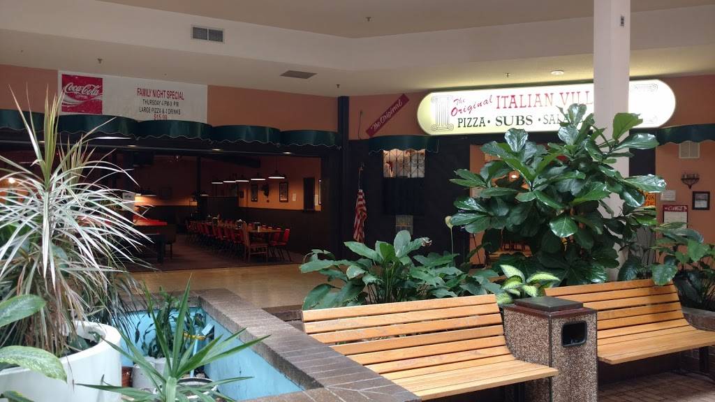 Italian Village | restaurant | 1051 Claypool Hill Mall Rd # 7, Cedar Bluff, VA 24609, USA | 2769642019 OR +1 276-964-2019