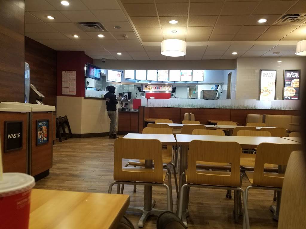 Wendys | restaurant | 4500 King St E, Kitchener, ON N2P 2G4, Canada | 5196500163 OR +1 519-650-0163
