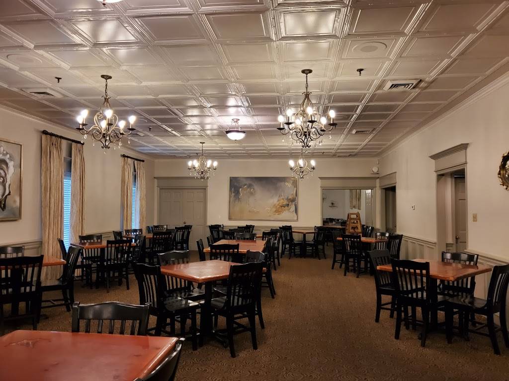 Pats of Henderson | restaurant | 1500 Siebarth Dr, Lake Charles, LA 70615, USA | 3374396618 OR +1 337-439-6618