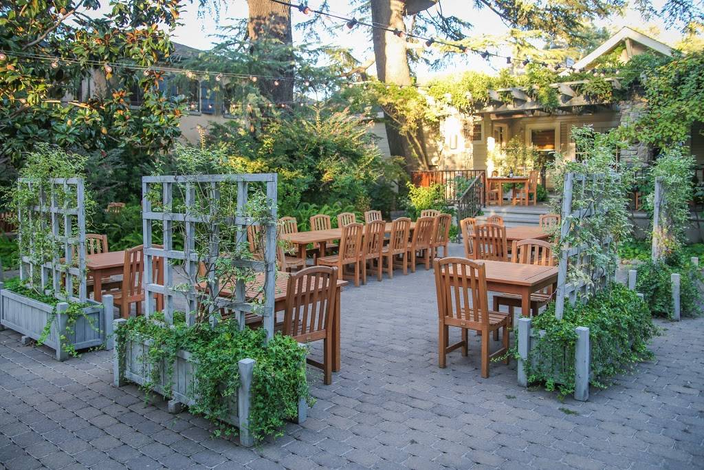 Towne House Restaurant at Wine & Roses | night club | 2505 W Turner Rd, Lodi, CA 95242, USA | 2093716160 OR +1 209-371-6160