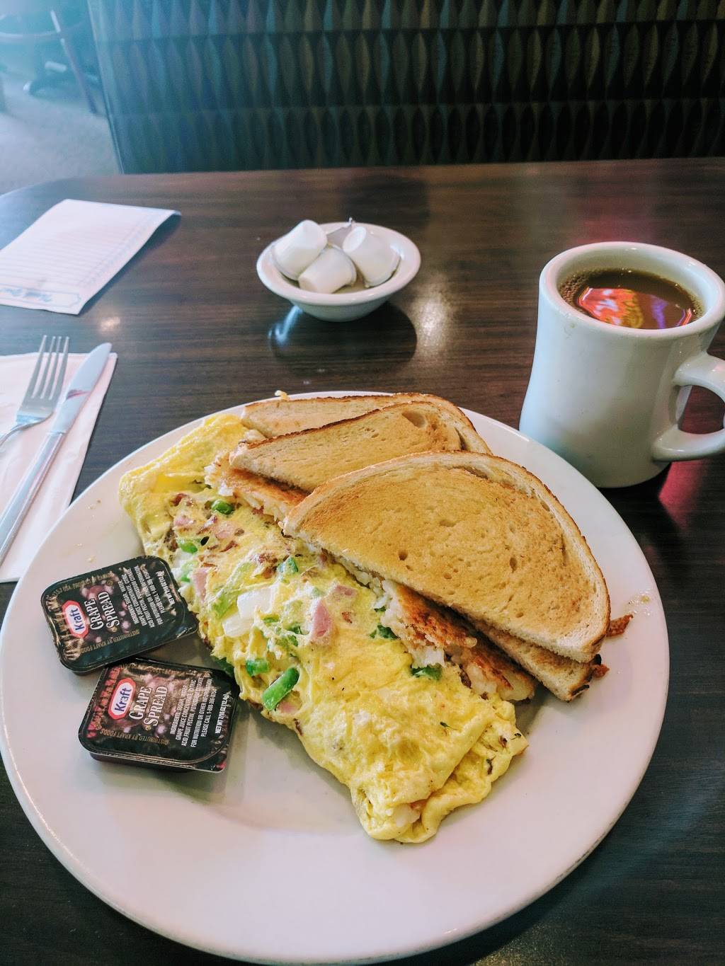 Village Kitchen of Ann Arbor | restaurant | 241 N Maple Rd, Ann Arbor, MI 48103, USA | 7349950054 OR +1 734-995-0054