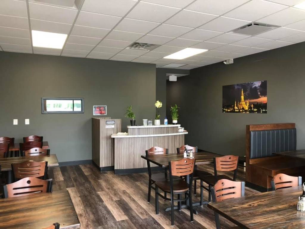 Bangkok Express | restaurant | 1174 W Hill Rd #4, Flint, MI 48507, USA | 8104842169 OR +1 810-484-2169
