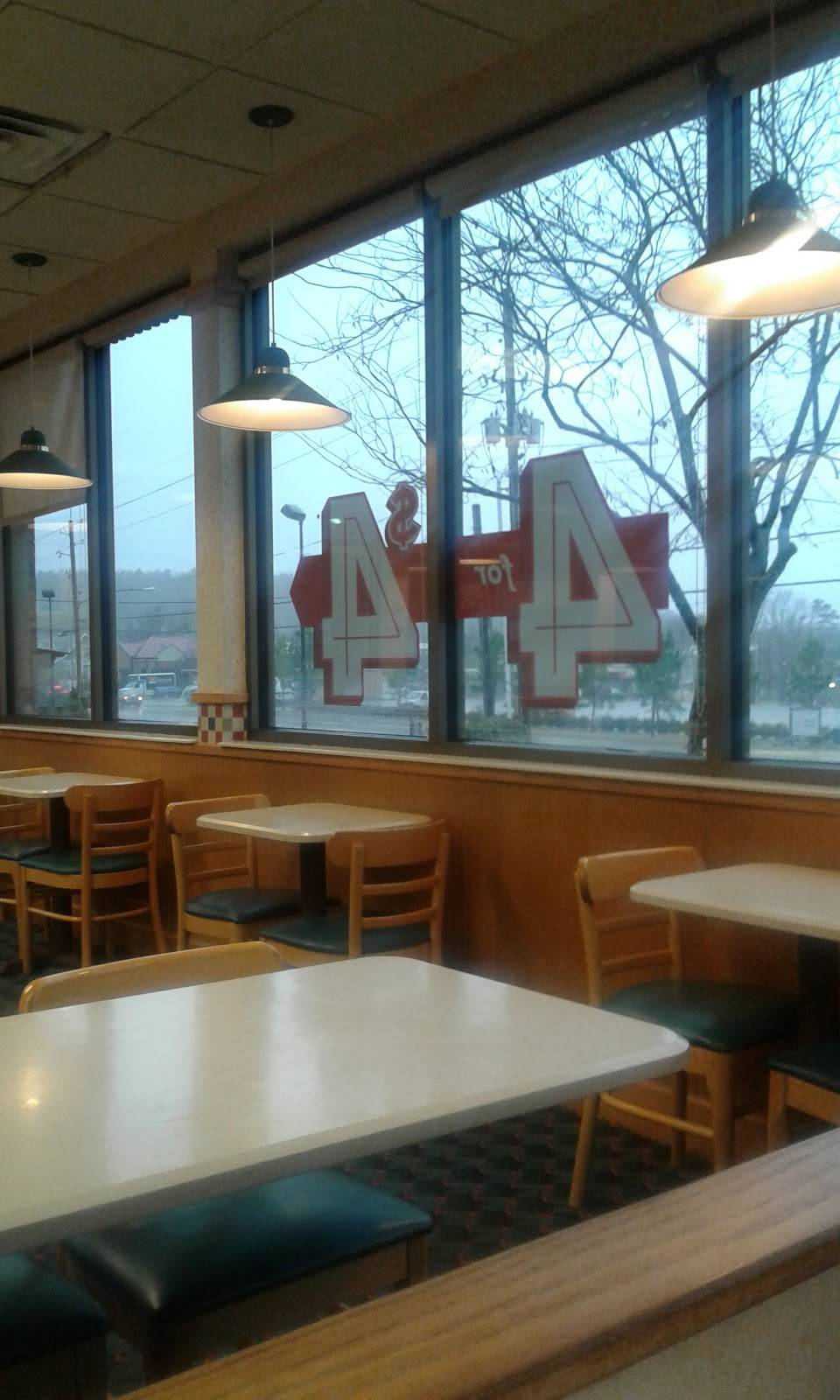 Wendys | restaurant | 2050 N College Ave, Fayetteville, AR 72703, USA | 4795711274 OR +1 479-571-1274
